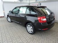 Gebraucht Skoda Rapid Ambition 105 PS (77 kW) 2014 Schwarz metallic Kleinwagen