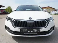 Gebraucht Skoda Octavia Ambition 150 PS (110 kW) 2023 Bila candy/candyweiss Kombi