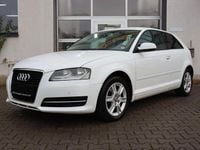 Gebraucht Audi A3 Attraction 125 PS (91 kW) 2011 Weiß Kleinwagen