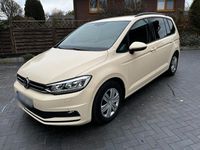 Gebraucht VW Touran 116 PS (85 kW) 2019 Beige Van / Kleinbus