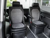 Gebraucht VW Multivan Generation Six 150 PS (110 kW) 2021 Rot Van