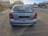 Gebraucht Opel Astra Comfort 84 PS (61 kW) 2003 Silber Limousine