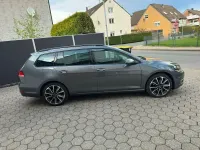Gebraucht VW Golf VII Highline 150 PS (110 kW) 2019 Grau Kombi