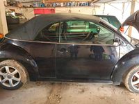 Gebraucht VW New Beetle Cabriolet 75 PS (55 kW) 2009 Schwarz Cabrio