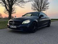Gebraucht Mercedes C300 AMG line 245 PS (180 kW) 2018 Blau Coupé