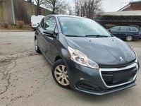 Gebraucht Peugeot 208 68 PS (50 kW) 2016 Grau Kleinwagen