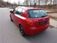 Gebraucht Kia Ceed EX 109 PS (80 kW) 2008 Rot Kleinwagen