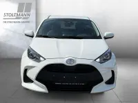 Gebraucht Toyota Yaris Basis 72 PS (52 kW) 2023 Weiß Kleinwagen