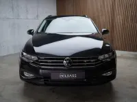 Gebraucht VW Passat 150 PS (110 kW) 2022 Deep black perleffekt Kombi