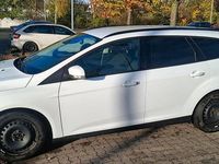 Gebraucht Ford Focus 125 PS (91 kW) 2016 Weiß Kombi