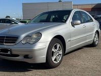 Gebraucht Mercedes 200 163 PS (119 kW) 2002 Silber Limousine