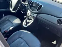Gebraucht Hyundai i10 Style 86 PS (63 kW) 2011 Silber Kleinwagen