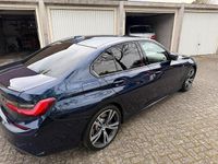 Gebraucht BMW 330e Shadowline 292 PS (214 kW) 2020 Blau Limousine