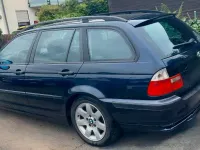 Gebraucht BMW 320 150 PS (110 kW) 2005 Blau Kombi