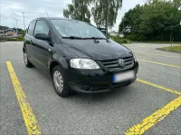 Gebraucht VW Fox 54 PS (39 kW) 2009 Schwarz Kleinwagen