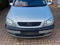Gebraucht Opel Zafira 92 PS (67 kW) 2001 Silber Van / Kleinbus