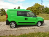 Gebraucht Fiat Doblò 101 PS (74 kW) 2014 Grün Van / Kleinbus