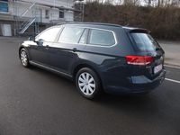 Gebraucht VW Passat Comfortline 150 PS (110 kW) 2018 Grau Kombi