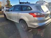 Gebraucht Ford Focus 95 PS (69 kW) 2011 Silber Kombi