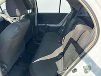 Gebraucht Toyota Yaris Basis 69 PS (50 kW) 2009 Weiß Kleinwagen