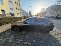 Używany Mazda 3 150 KM (110 kW) 2017 Szary Sedan/Limuzyna