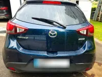 Gebraucht Mazda 2 Exclusive-Line 105 PS (77 kW) 2015 Blau Kleinwagen