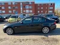 Gebraucht BMW 318 143 PS (105 kW) 2008 Schwarz Limousine