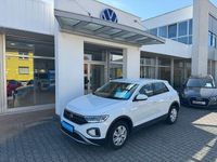 Gebraucht VW T-Roc Basis 110 PS (80 kW) 2022 Pure white (metallic) SUV