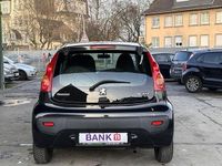 Gebraucht Peugeot 107 Filou 68 PS (50 kW) 2012 Schwarz Kleinwagen