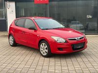 Gebraucht Hyundai i30 Edition+ 109 PS (80 kW) 2009 Rot Limousine