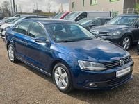 Gebraucht VW Jetta Trendline 105 PS (77 kW) 2012 Blau Limousine