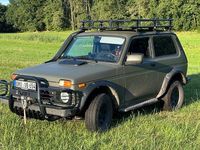 Gebraucht Lada niva 83 PS (61 kW) 2023 Grün SUV