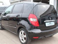 Gebraucht Mercedes A200 Avantgarde 140 PS (102 kW) 2012 Schwarz Kleinwagen