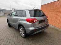 Gebraucht Suzuki Vitara 120 PS (88 kW) 2018 Grau SUV