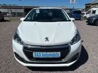 Gebraucht Peugeot 208 Active 82 PS (60 kW) 2019 Blanc banquise Kleinwagen