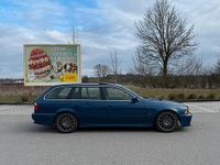 Gebraucht BMW 520 Basis 170 PS (125 kW) 2001 Blau Kombi