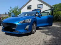 Gebraucht Ford Focus Titanium 125 PS (91 kW) 2019 Blau Kombi