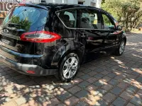 Gebraucht Ford S-MAX S 140 PS (102 kW) 2013 Schwarz Van / Kleinbus