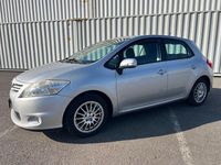 Gebraucht Toyota Auris Cool 99 PS (72 kW) 2017 Silber Limousine