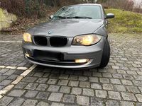Gebraucht BMW 116 122 PS (89 kW) 2009 Grau Kleinwagen