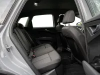 Gebraucht Audi Q4 e-tron Comfort 125 kW (170 PS) 2023 Kieselgrau SUV