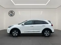 Gebraucht Kia Niro Vision 141 PS (103 kW) 2018 Weiß SUV