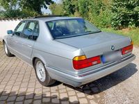 Gebraucht BMW 750 300 PS (220 kW) 1990 Silber Limousine
