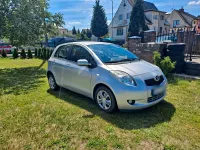 Gebraucht Toyota Yaris 86 PS (63 kW) 2007 Silber Kleinwagen