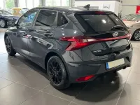 Gebraucht Hyundai i20 101 PS (74 kW) 2022 Grau Kleinwagen