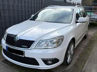 Gebraucht Skoda Octavia RS 170 PS (125 kW) 2011 Weiß Kombi