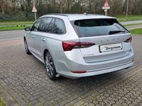 gebraucht Skoda Octavia Combi 2.0 TDI DSG Style FIRST EDITION AHK