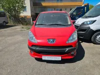 Gebraucht Peugeot 1007 Premium 73 PS (53 kW) 2005 Rot Van / Kleinbus