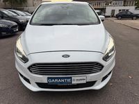 Gebraucht Ford S-MAX Titanium 179 PS (131 kW) 2016 Weiß Van / Kleinbus
