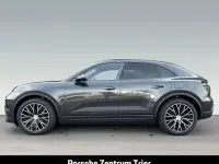 Gebraucht Porsche Macan 264 kW (360 PS) 2026 Vulkangraumetallic SUV